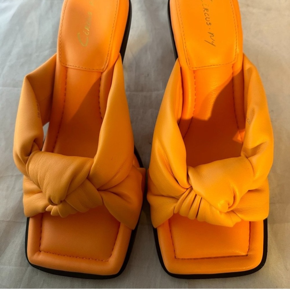 Circus by Sam Edelman Women's Bright Orange Knotted Sandals